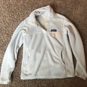 Women's Patagonia 3 snap pull over size S